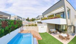 Villa for 1 934 000 euro in Marbella, Spain