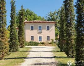 House for 650 000 euro in Todi, Italy