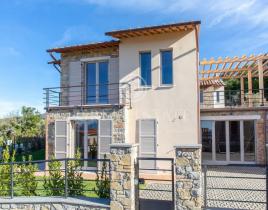 Villa for 430 000 euro in Siena, Italy