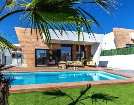 Chalet for 459 000 euro in Finestrat, Spain