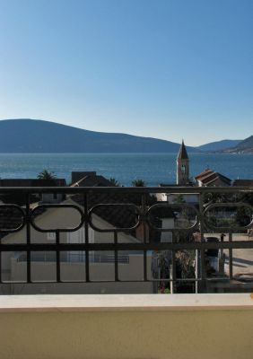 Квартира в Тивате, Черногория, 44 м2 - фото 1