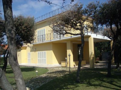Дом в Лавинии, Италия, 250 м2 - фото 2