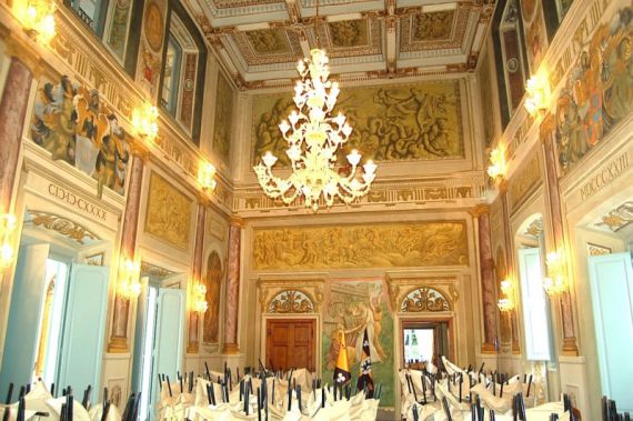 Отель, гостиница в Пизе, Италия, 2200 м2 - фото 1