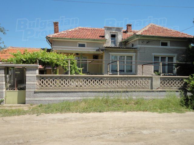 Дом в Стара Загоре, Болгария, 100 м2 - фото 1