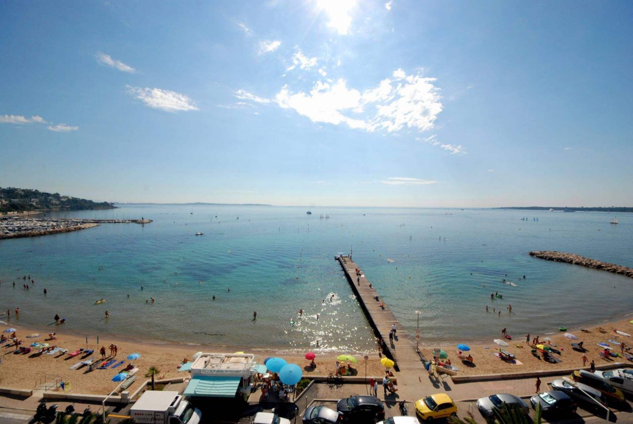Апартаменты в Каннах, Франция, 80 м2 - фото 1