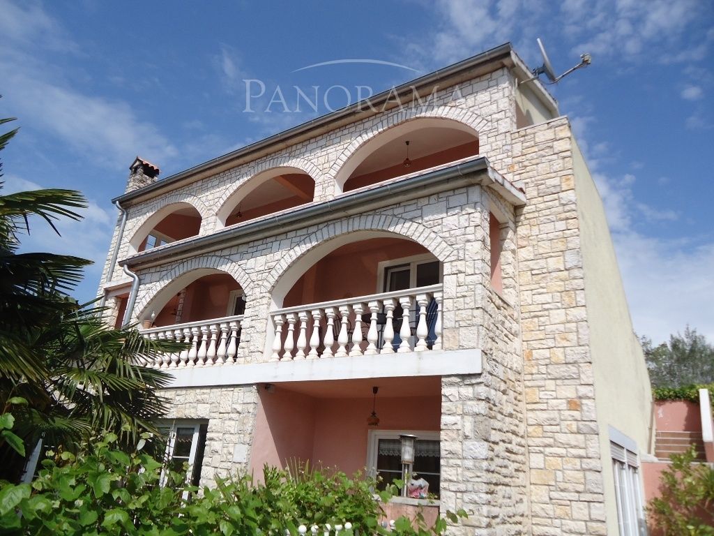 Дом в Ровини, Хорватия, 300 м2 - фото 1