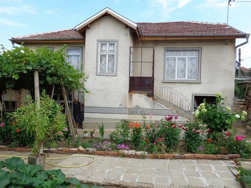 Дом в Хасково, Болгария, 100 м2 - фото 1