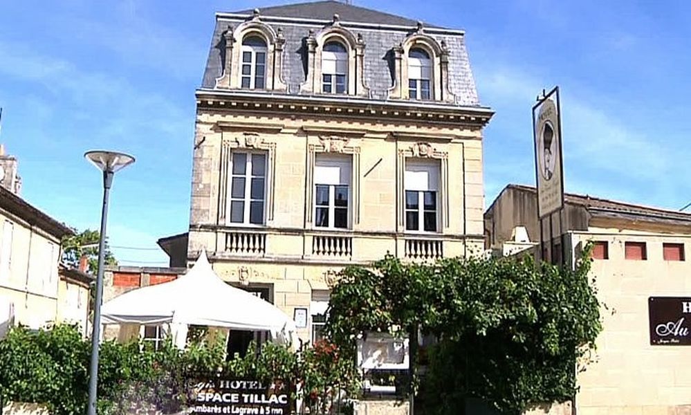 Отель, гостиница в Аквитании, Франция, 400 м2 - фото 1