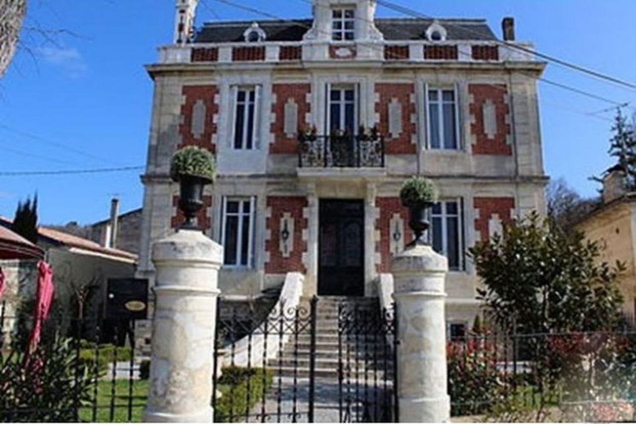 Особняк в Аквитании, Франция, 300 м2 - фото 1