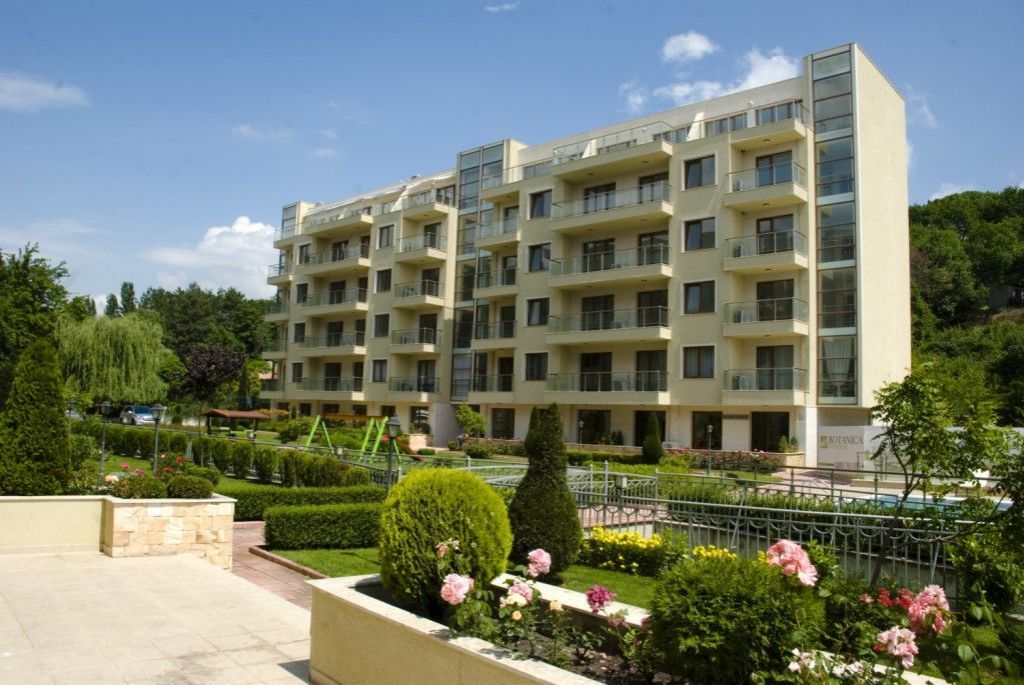 Апартаменты в Святых Константине и Елене, Болгария, 82.38 м2 - фото 1