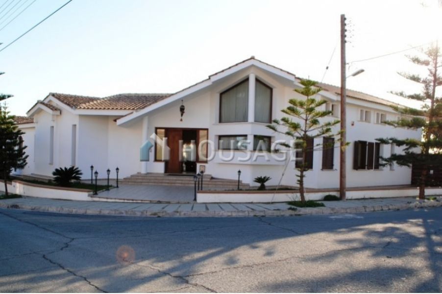Вилла в Ларнаке, Кипр, 400 м2 - фото 1