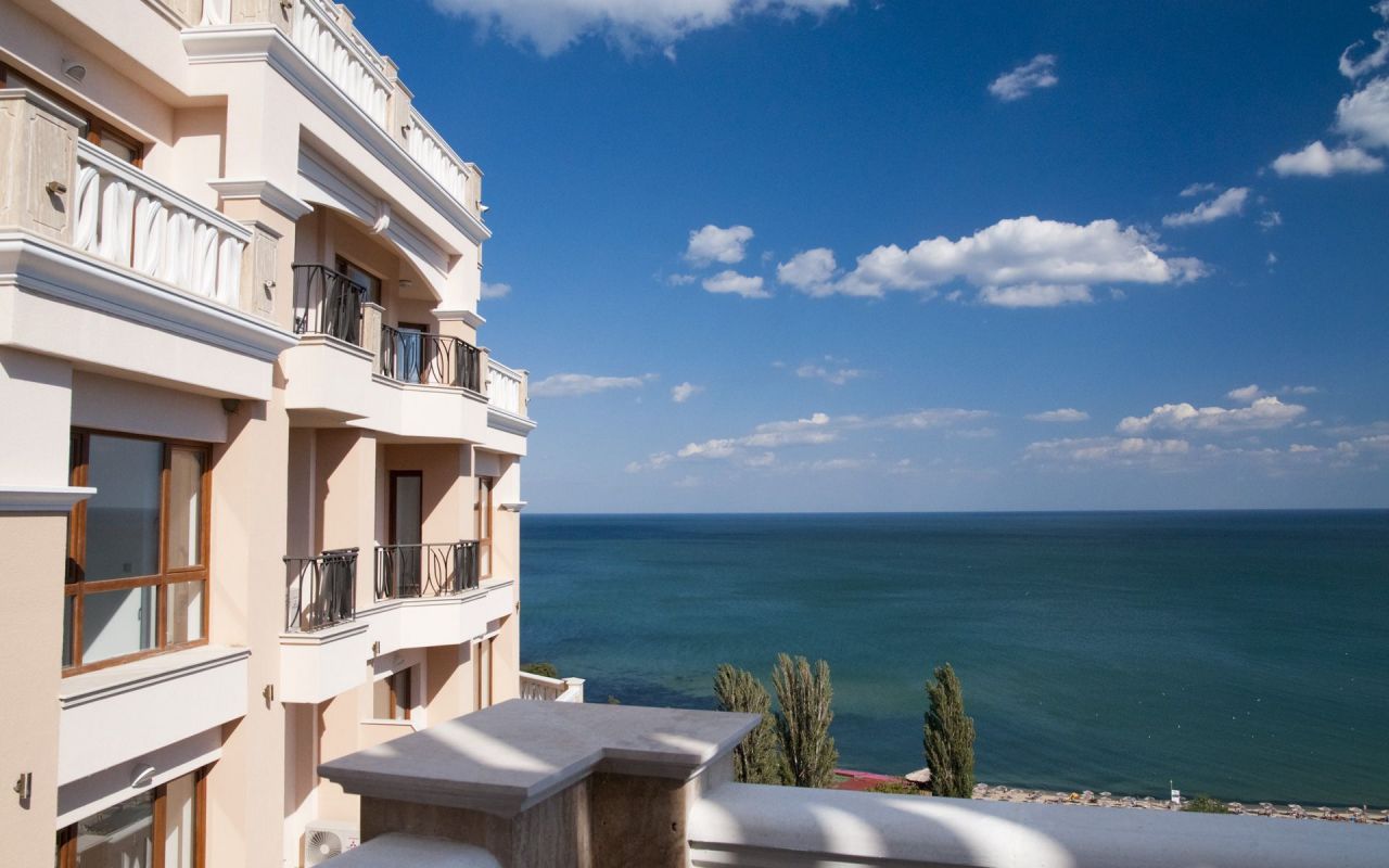 Апартаменты в Варне, Болгария, 90 м2 - фото 1