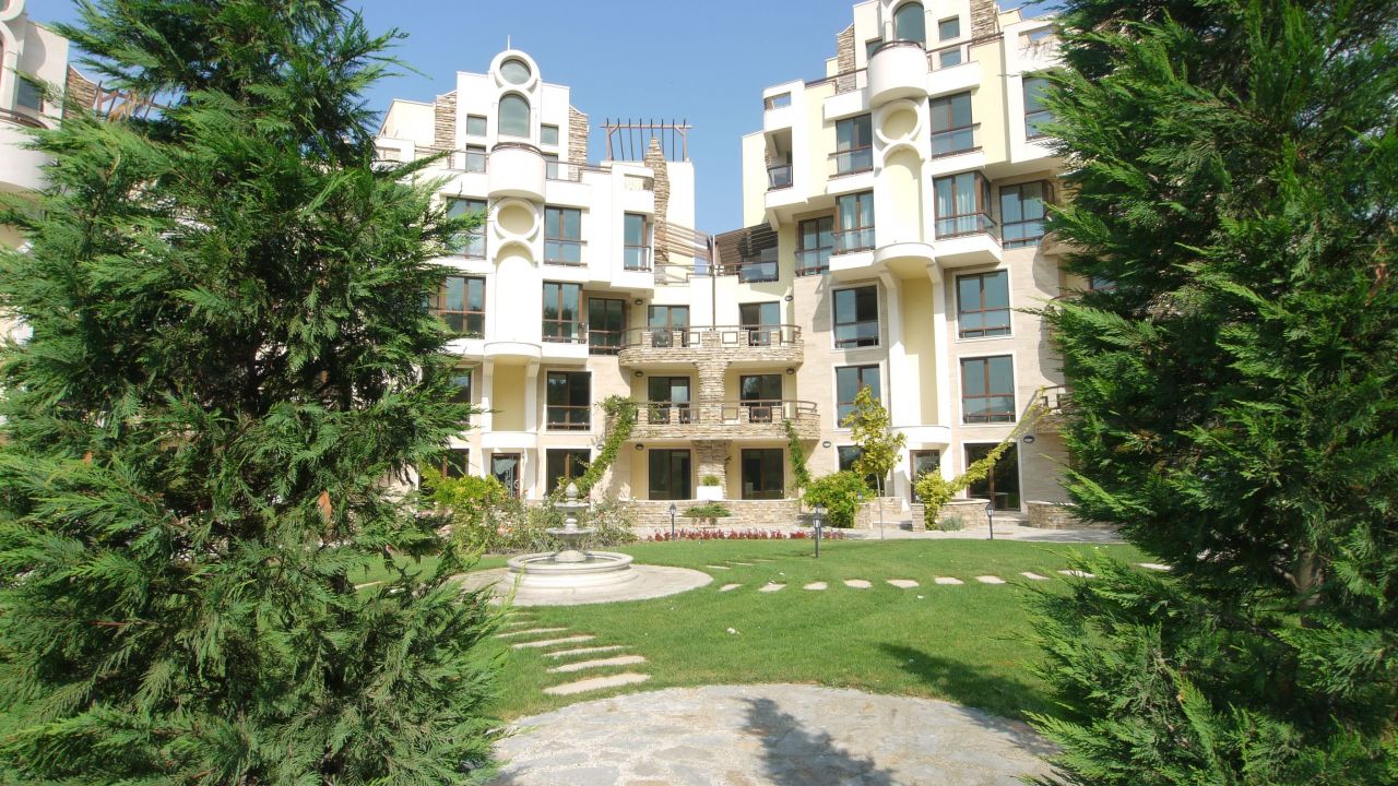 Апартаменты в Варне, Болгария, 160 м2 - фото 1