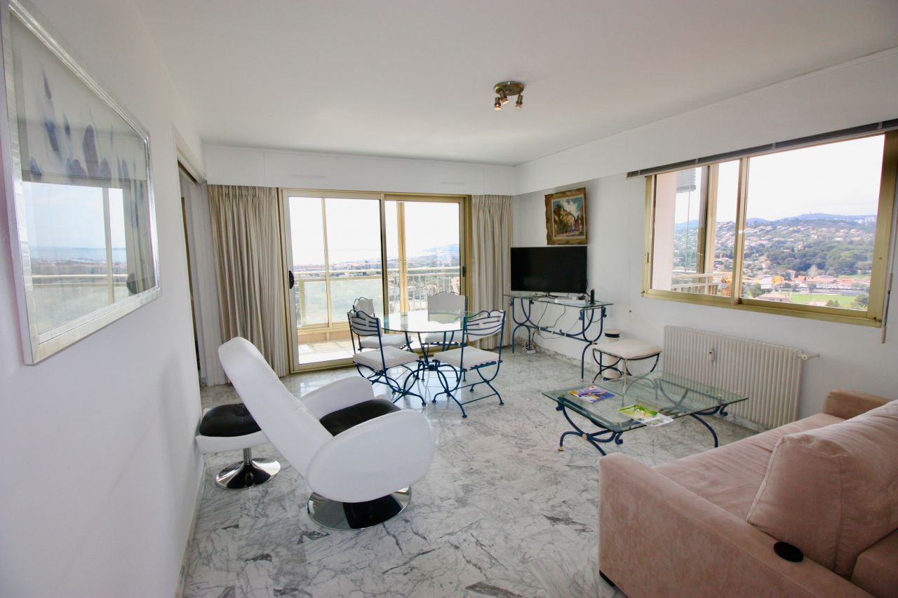 Апартаменты в Антибе, Франция, 75.34 м2 - фото 1