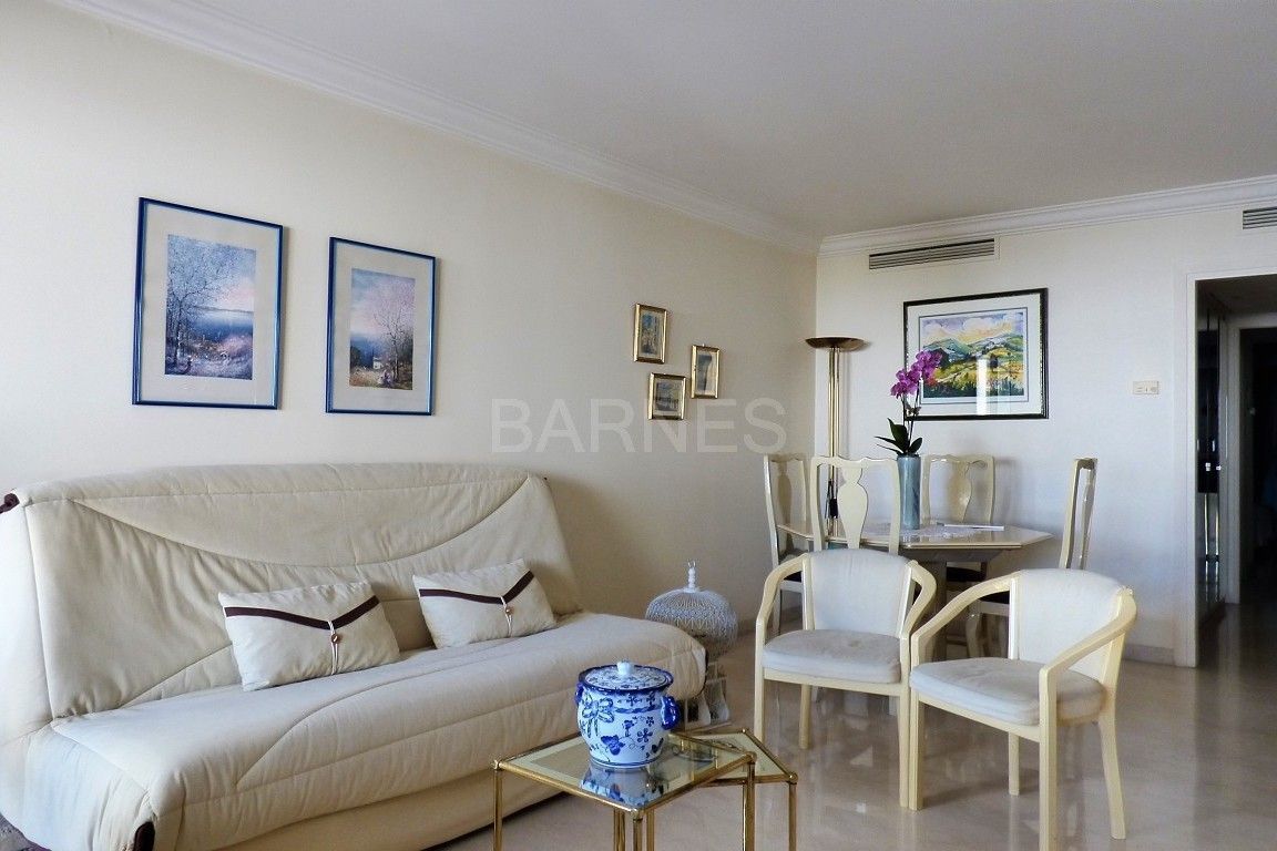 Квартира в Каннах, Франция, 60 м2 - фото 1