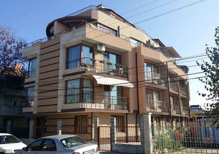 Квартира в Бургасе, Болгария, 45 м2 - фото 1