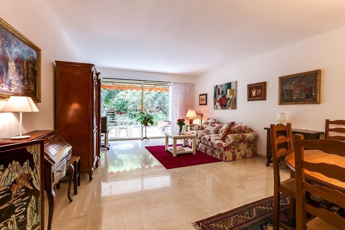 Квартира в Каннах, Франция, 80 м2 - фото 1