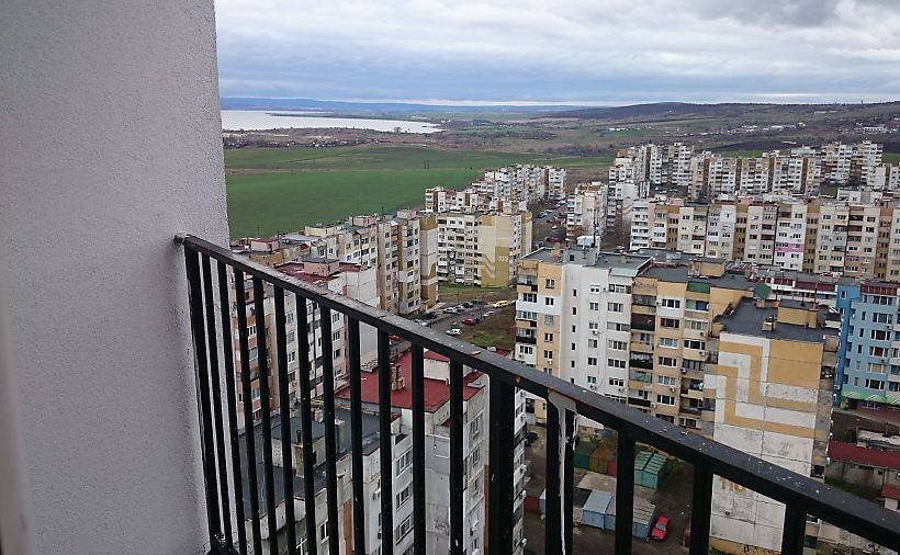 Квартира в Бургасе, Болгария, 42 м2 - фото 1