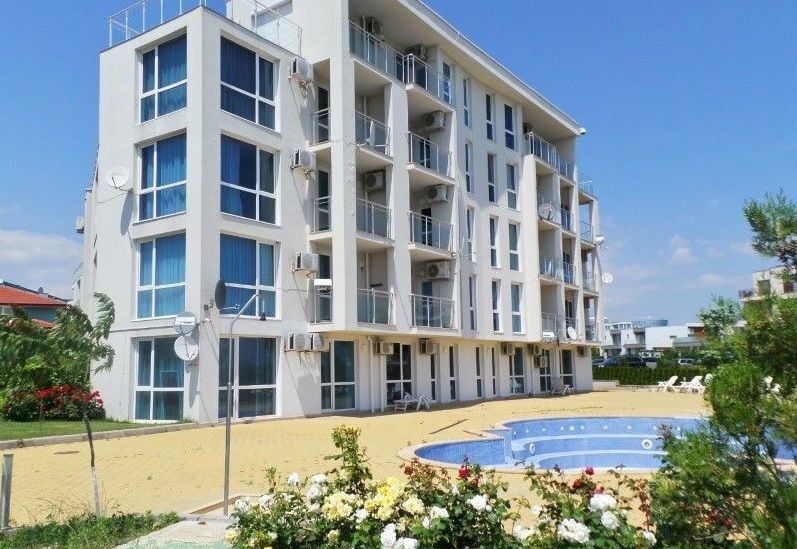 Квартира в Бургасе, Болгария, 59 м2 - фото 1