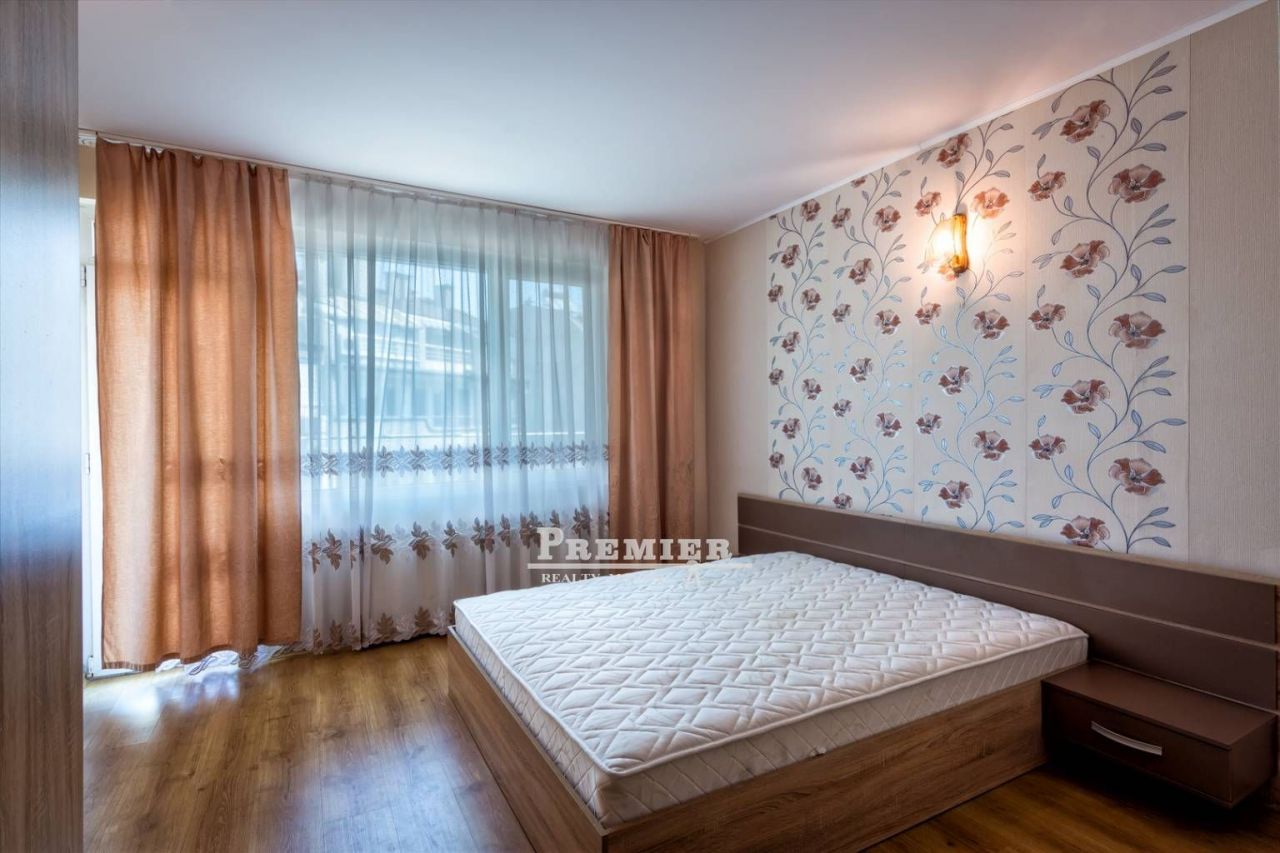 Квартира в Бургасе, Болгария, 80 м2 - фото 1