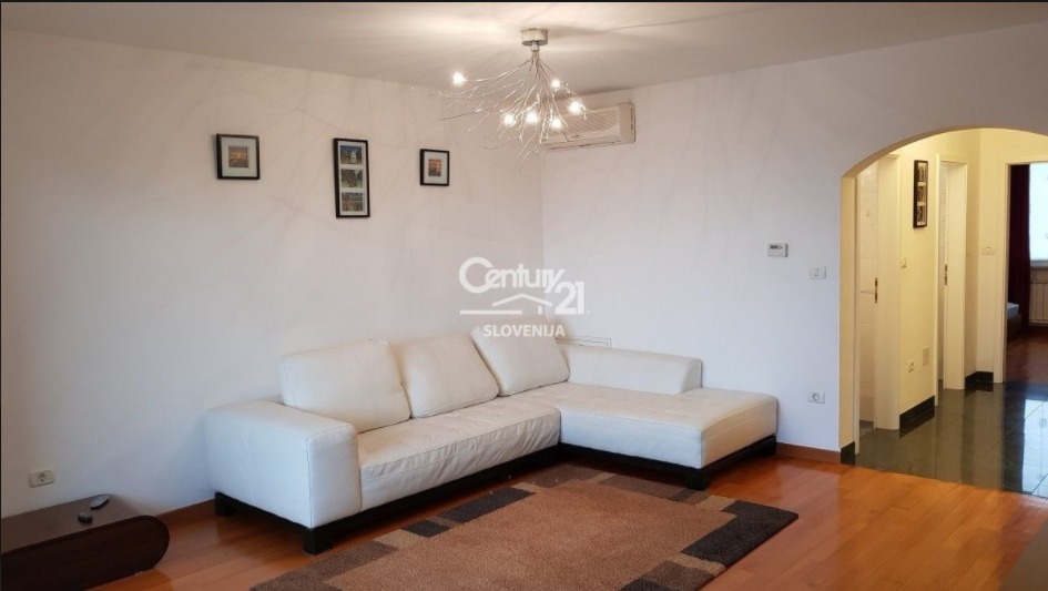 Квартира в Изоле, Словения, 90 м2 - фото 1