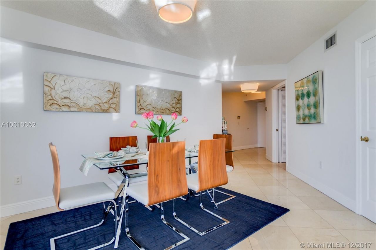 Квартира в Майами, США, 130 м2 - фото 10