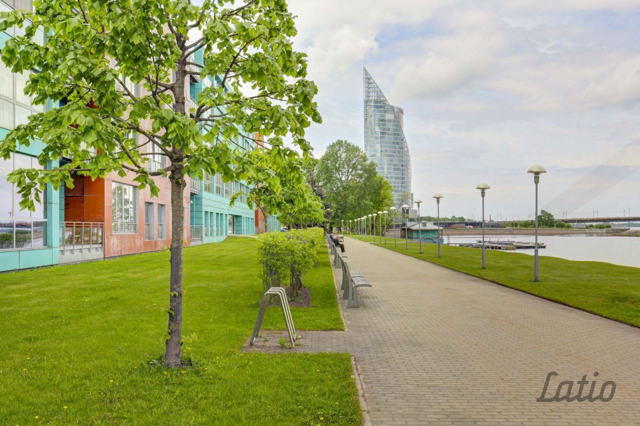 Квартира в Риге, Латвия, 243.1 м2 - фото 1