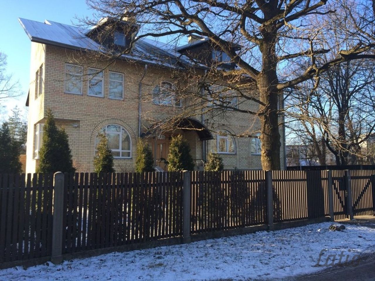 Дом в Риге, Латвия, 681 м2 - фото 1