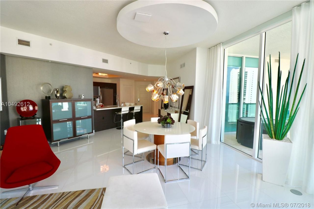 Квартира в Майами, США, 140 м2 - фото 12