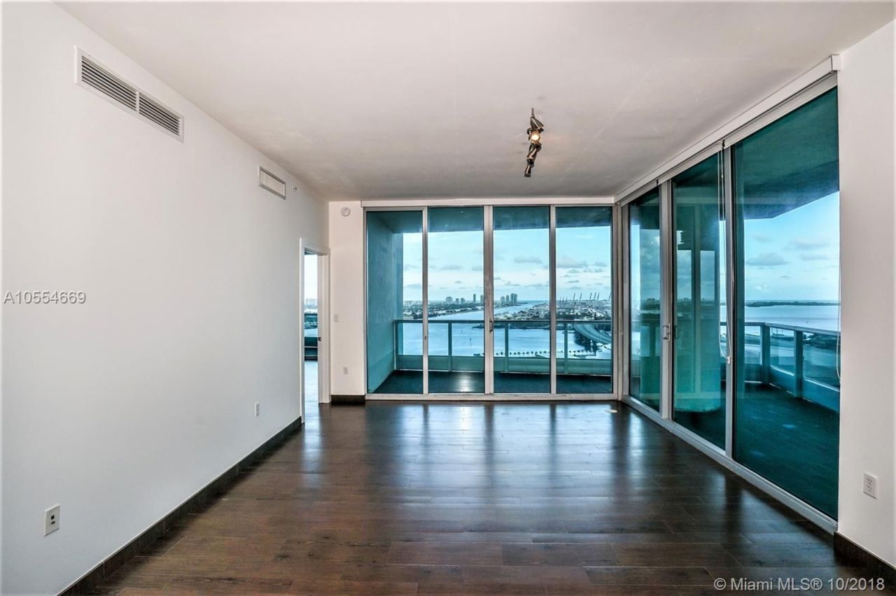 Квартира в Майами, США, 160 м2 - фото 2