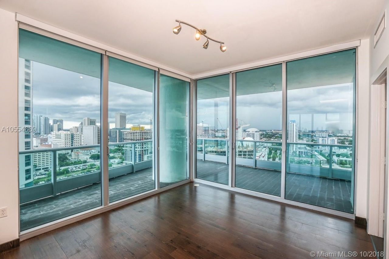 Квартира в Майами, США, 160 м2 - фото 11
