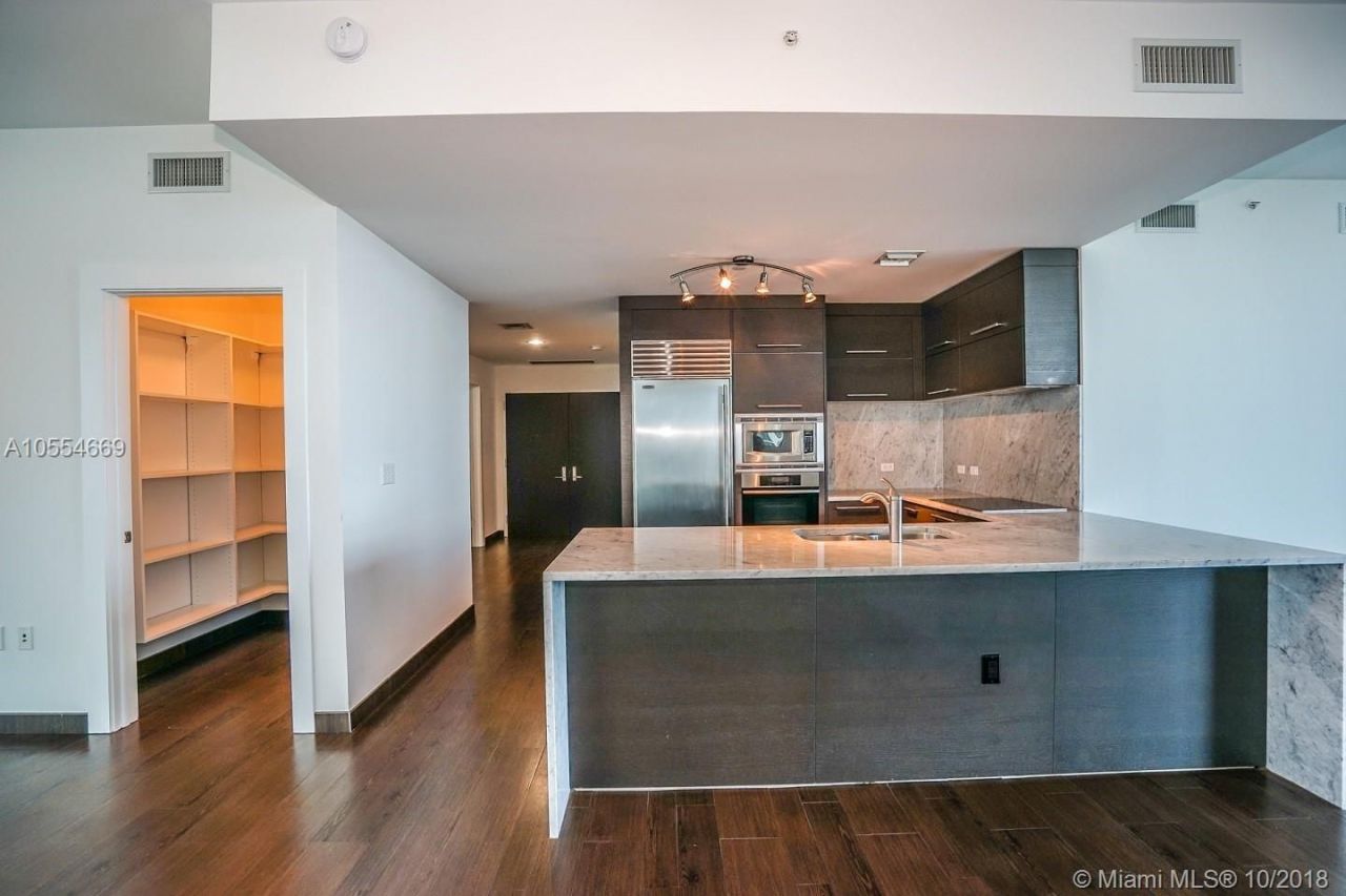 Квартира в Майами, США, 160 м2 - фото 12