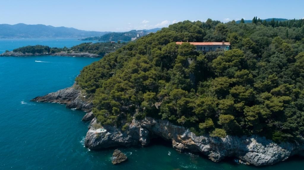Вилла в Леричи, Италия, 1180 м2 - фото 1
