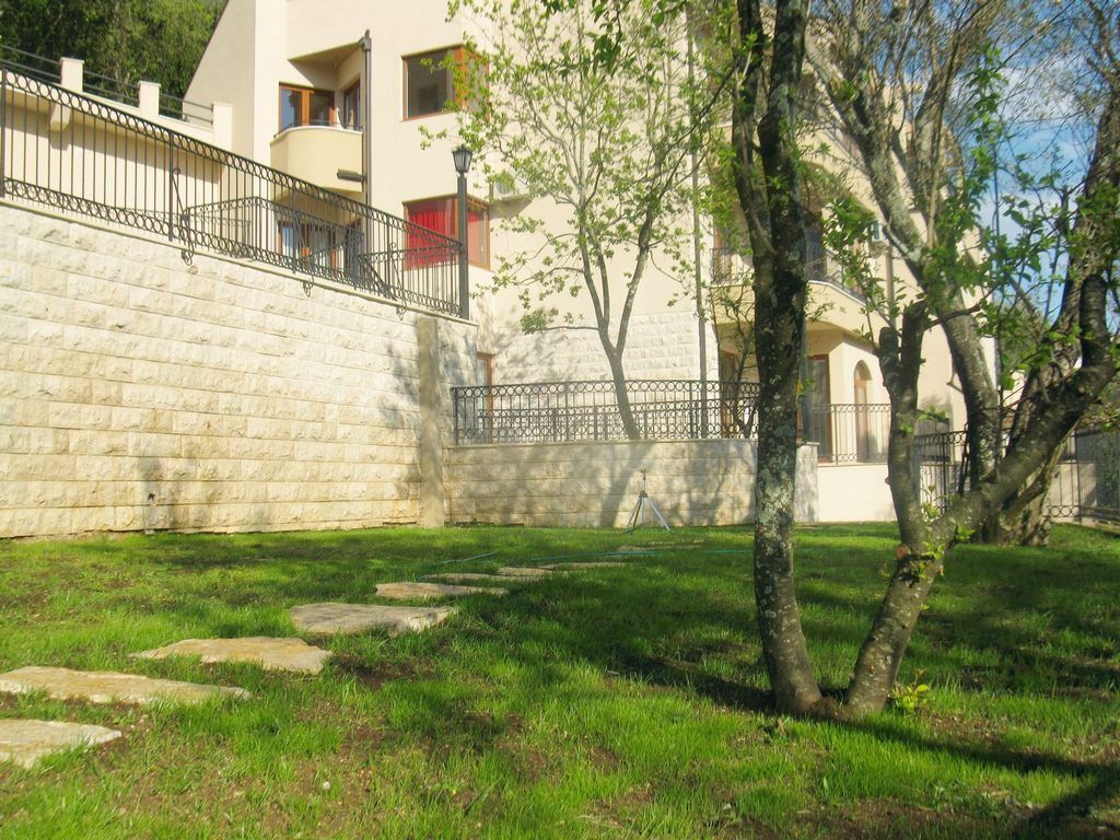 Вилла в Херцеге Нови, Черногория, 300 м2 - фото 12