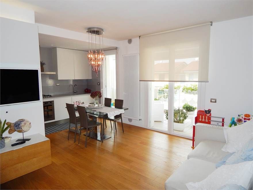 Апартаменты в Лидо ди Езоло, Италия, 110 м2 - фото 1