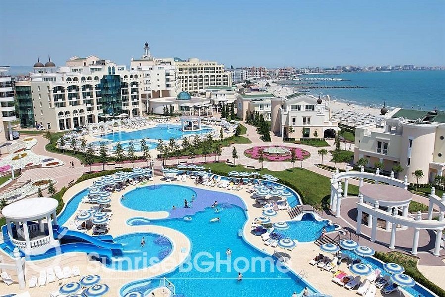 Апартаменты в Поморие, Болгария, 71 м2 - фото 1