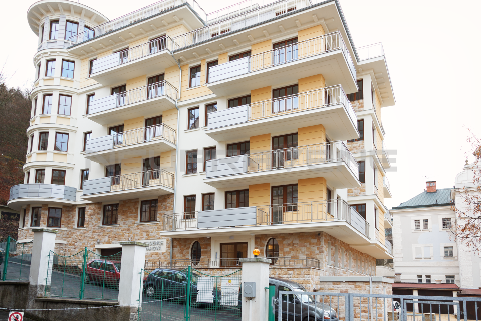 Квартира в Карловых Варах, Чехия, 112 м2 - фото 1