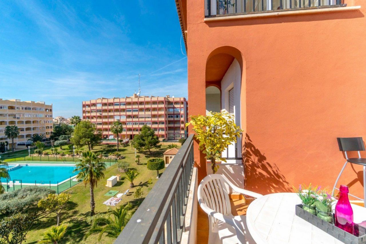Студия в Торревьехе, Испания, 25 м2 - фото 1