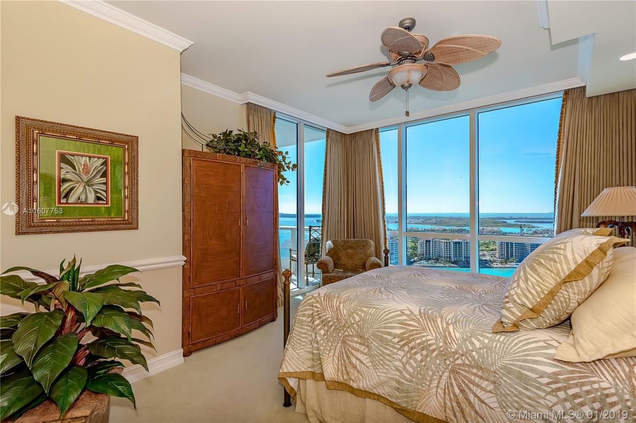 Квартира в Майами, США, 470 м2 - фото 5