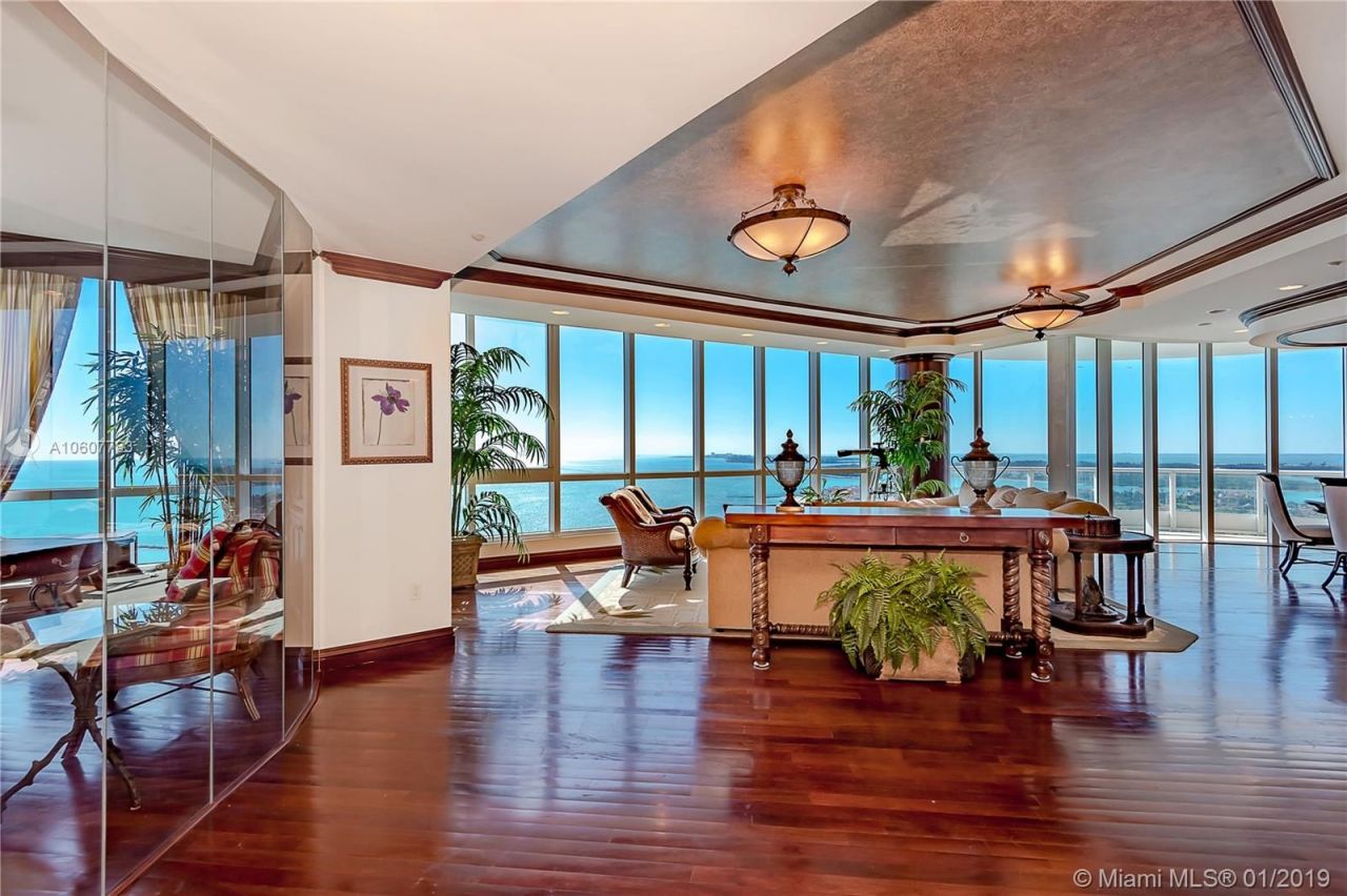 Квартира в Майами, США, 470 м2 - фото 4