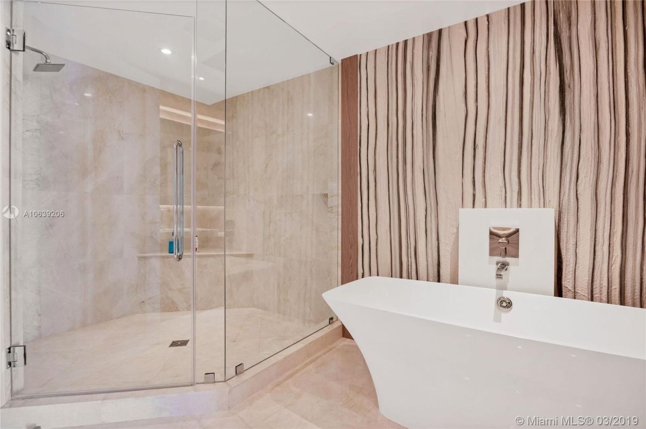 Квартира в Майами, США, 250 м2 - фото 10