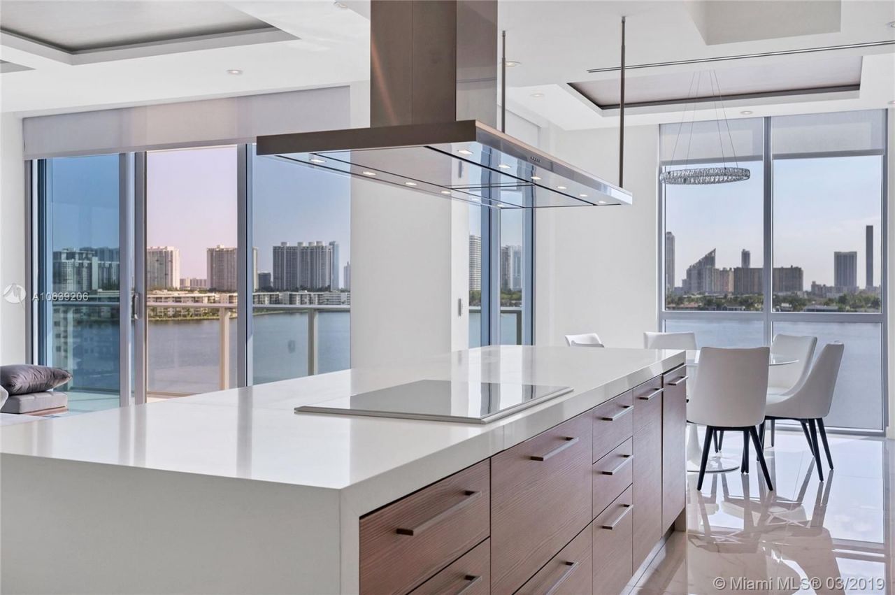 Квартира в Майами, США, 250 м2 - фото 4