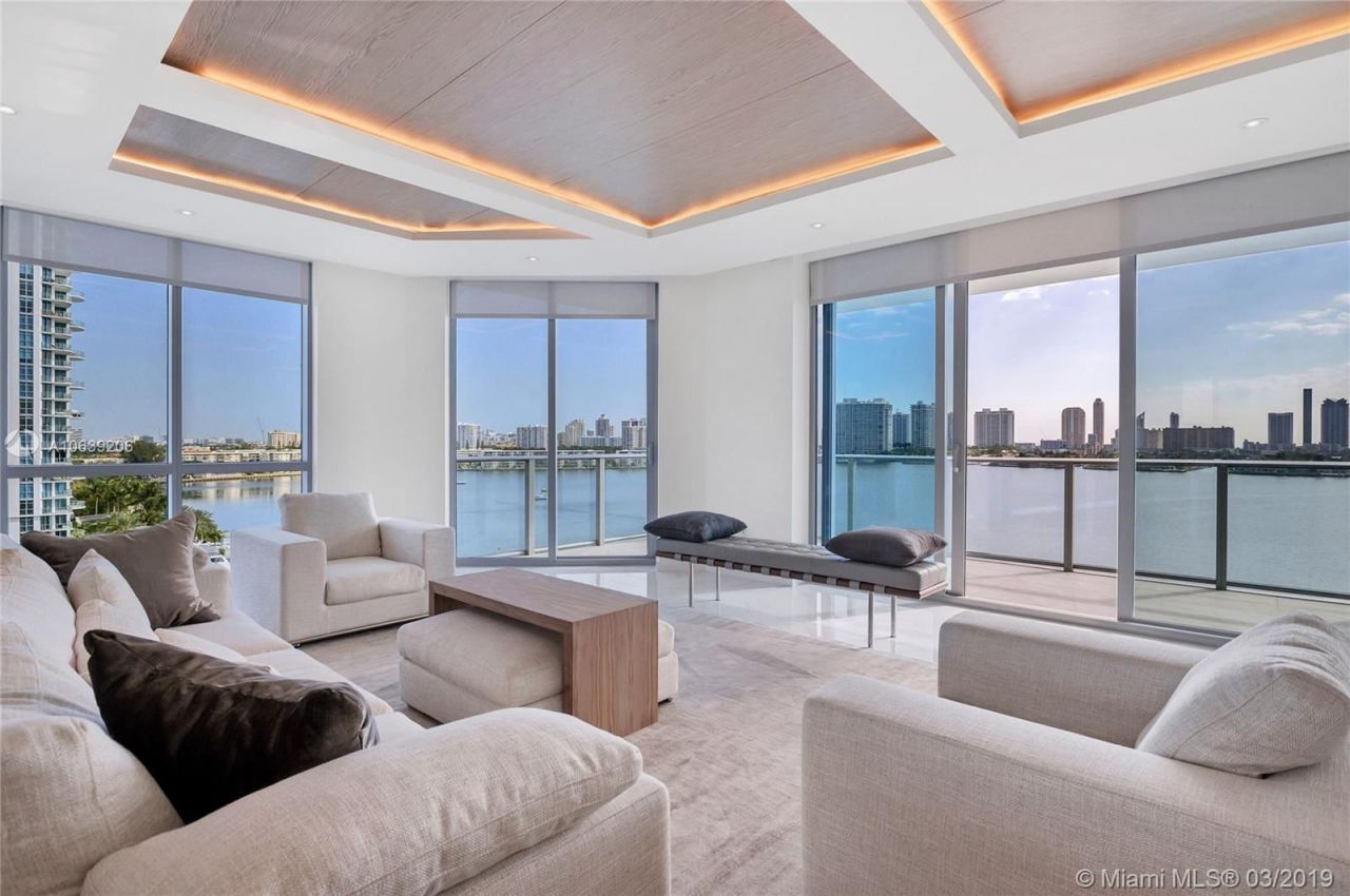 Квартира в Майами, США, 250 м2 - фото 1