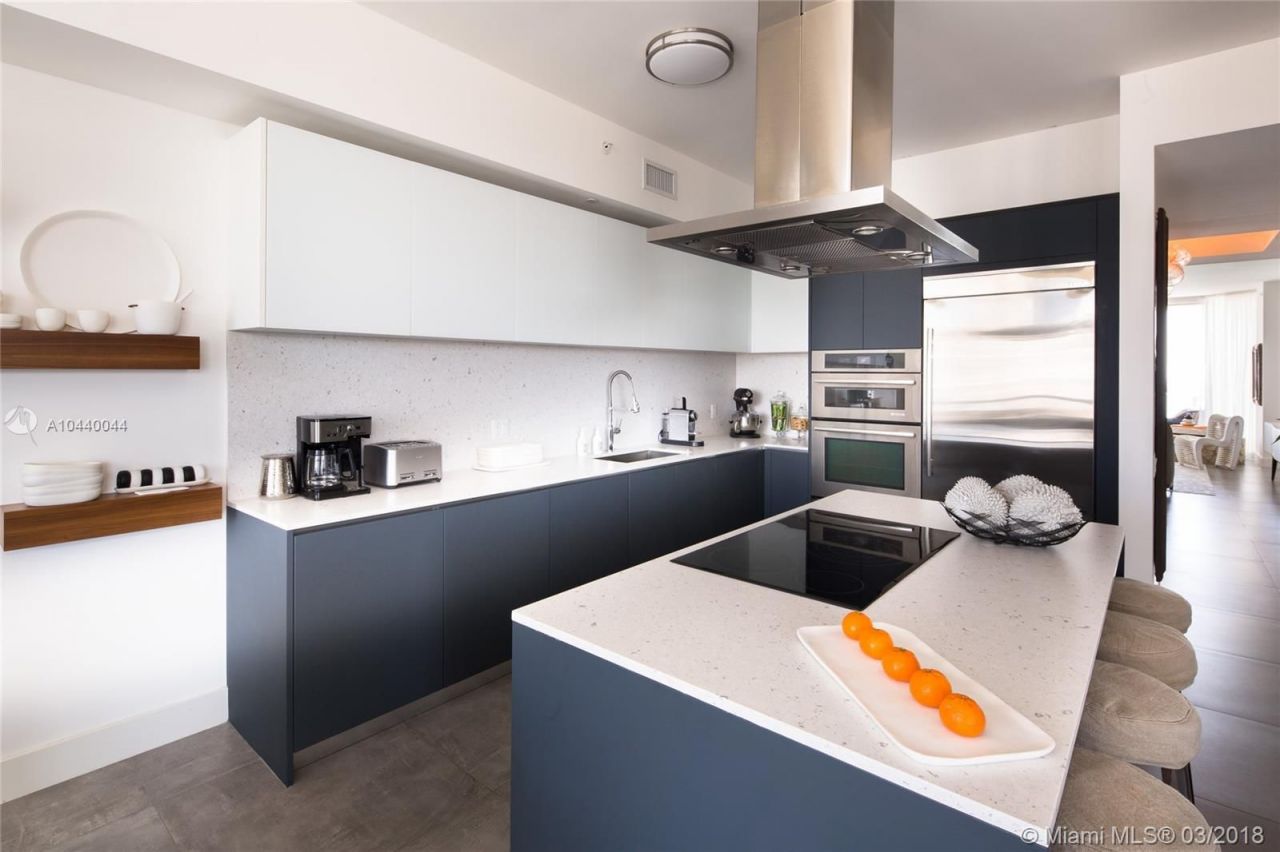 Квартира в Майами, США, 220 м2 - фото 11