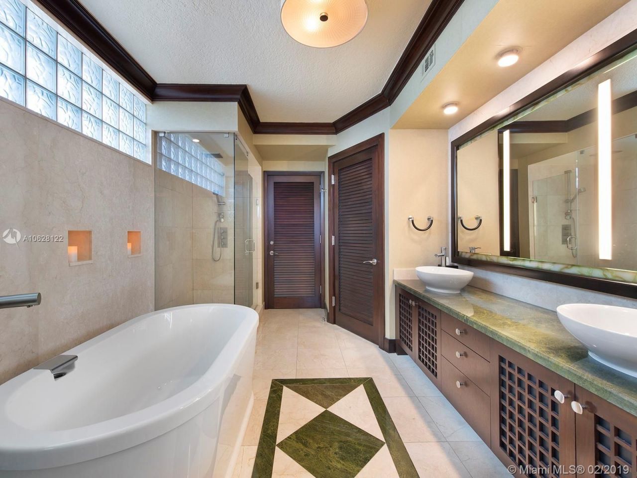 Квартира в Майами, США, 450 м2 - фото 8