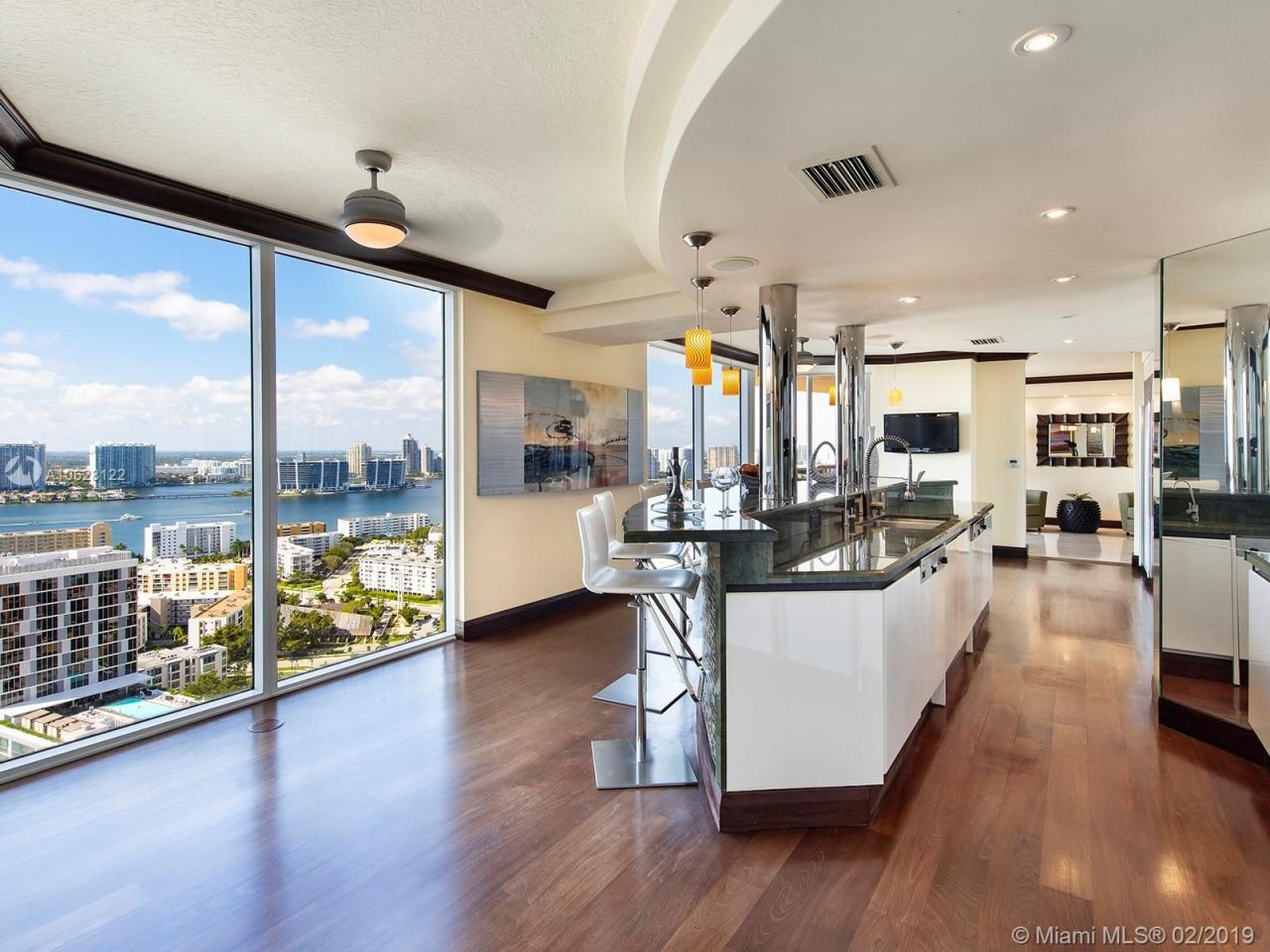 Квартира в Майами, США, 450 м2 - фото 15