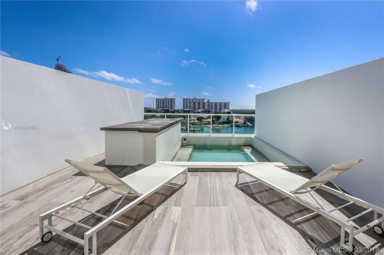 Квартира в Майами, США, 160 м2 - фото 2