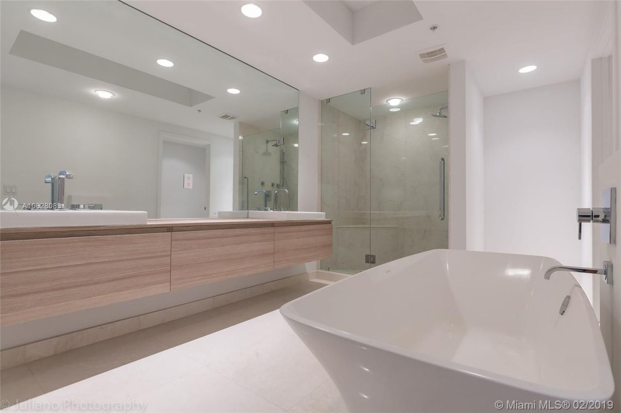 Квартира в Майами, США, 210 м2 - фото 8