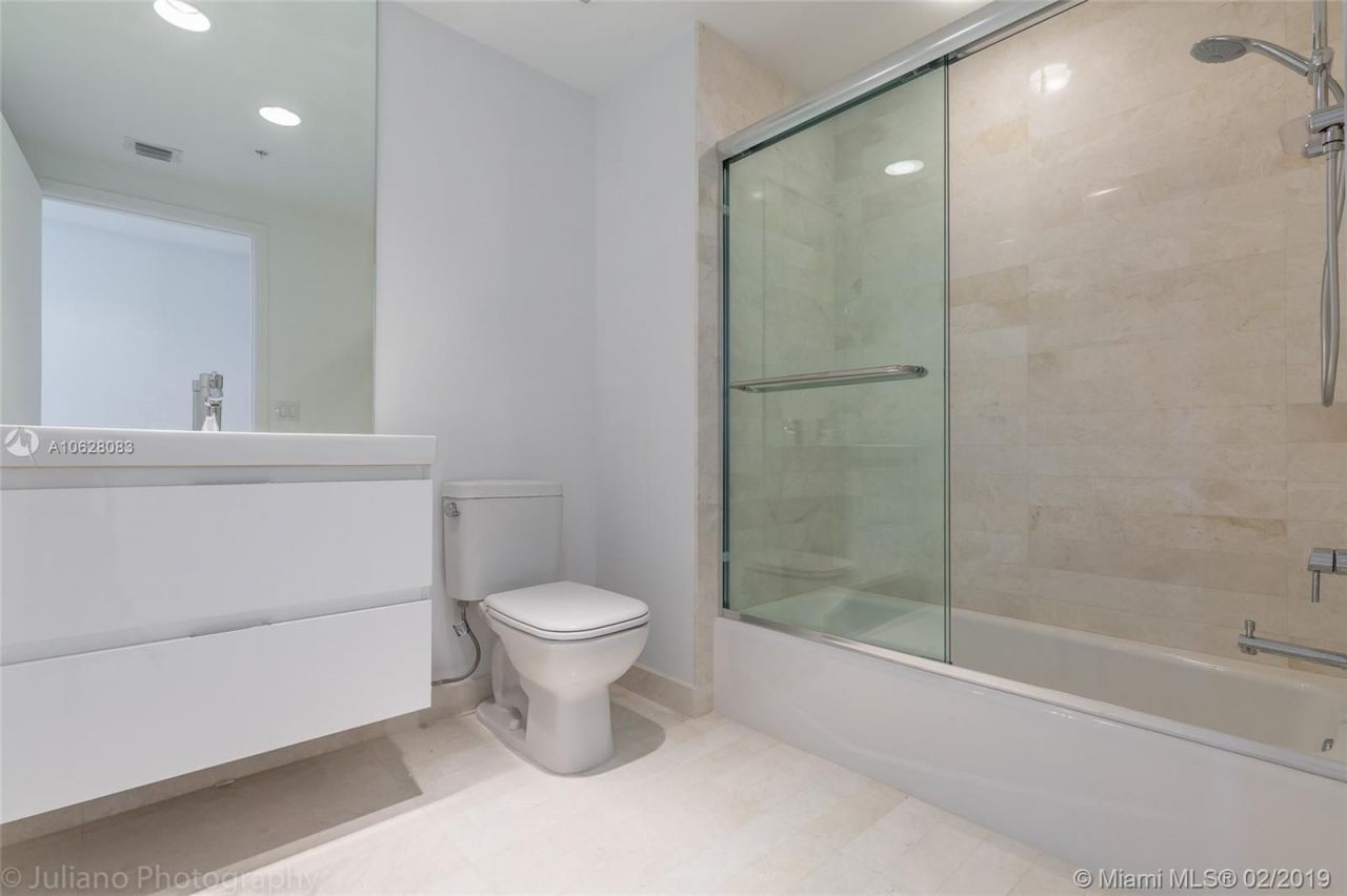 Квартира в Майами, США, 210 м2 - фото 9