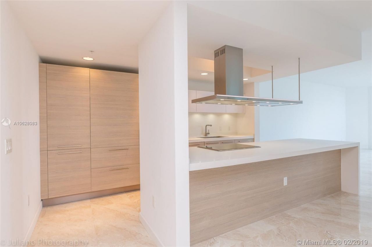 Квартира в Майами, США, 210 м2 - фото 4